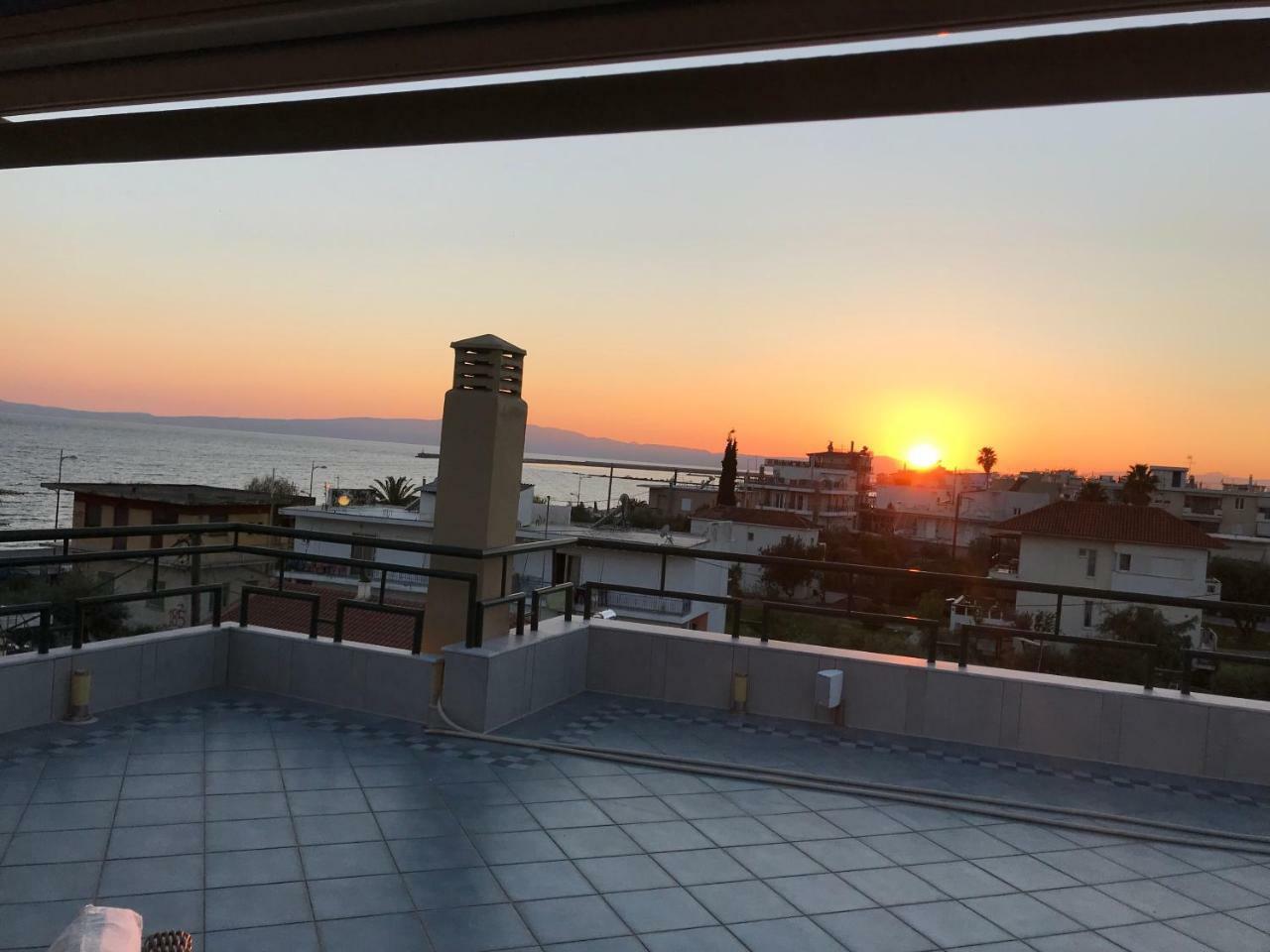 Ferienwohnung Tg Kalamata Beach Studio With Sea View Terrace Exterior foto
